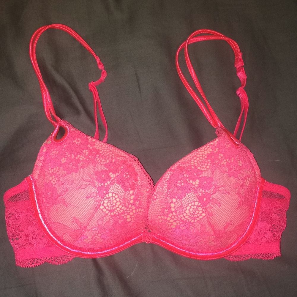 VS Sexy Little Things push-up